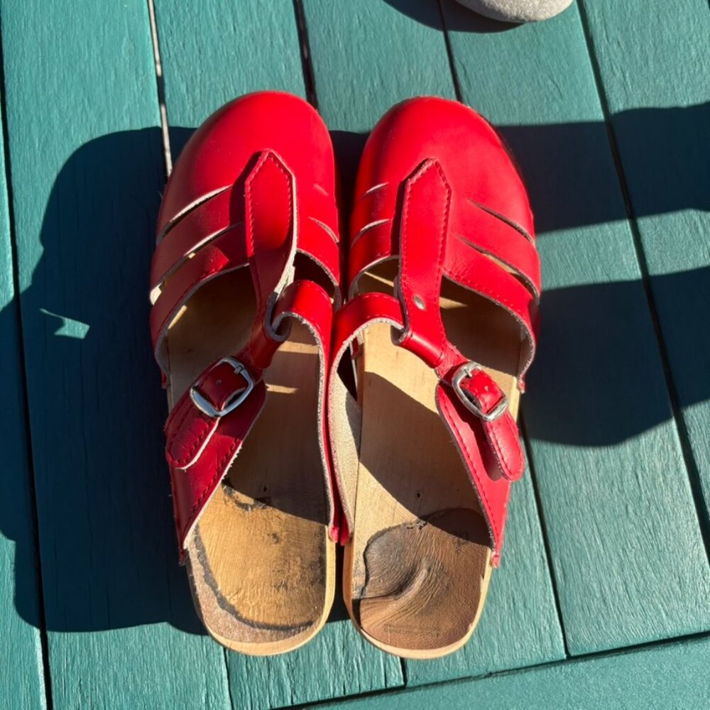Troentorp Red Women's Mary Jane Clog Sandals - Picture 4 of 7